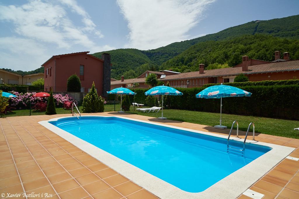 Apartamentos Fonda Finet Sant Feliu De Pallerols Ngoại thất bức ảnh