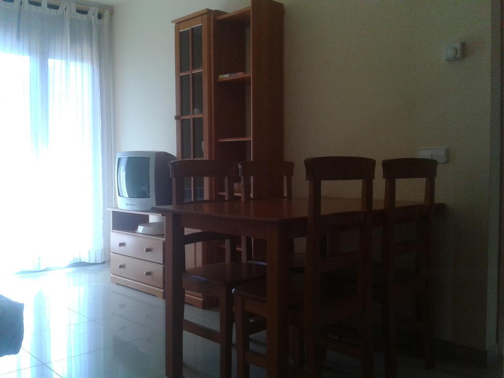 Apartamentos Fonda Finet Sant Feliu De Pallerols Ngoại thất bức ảnh